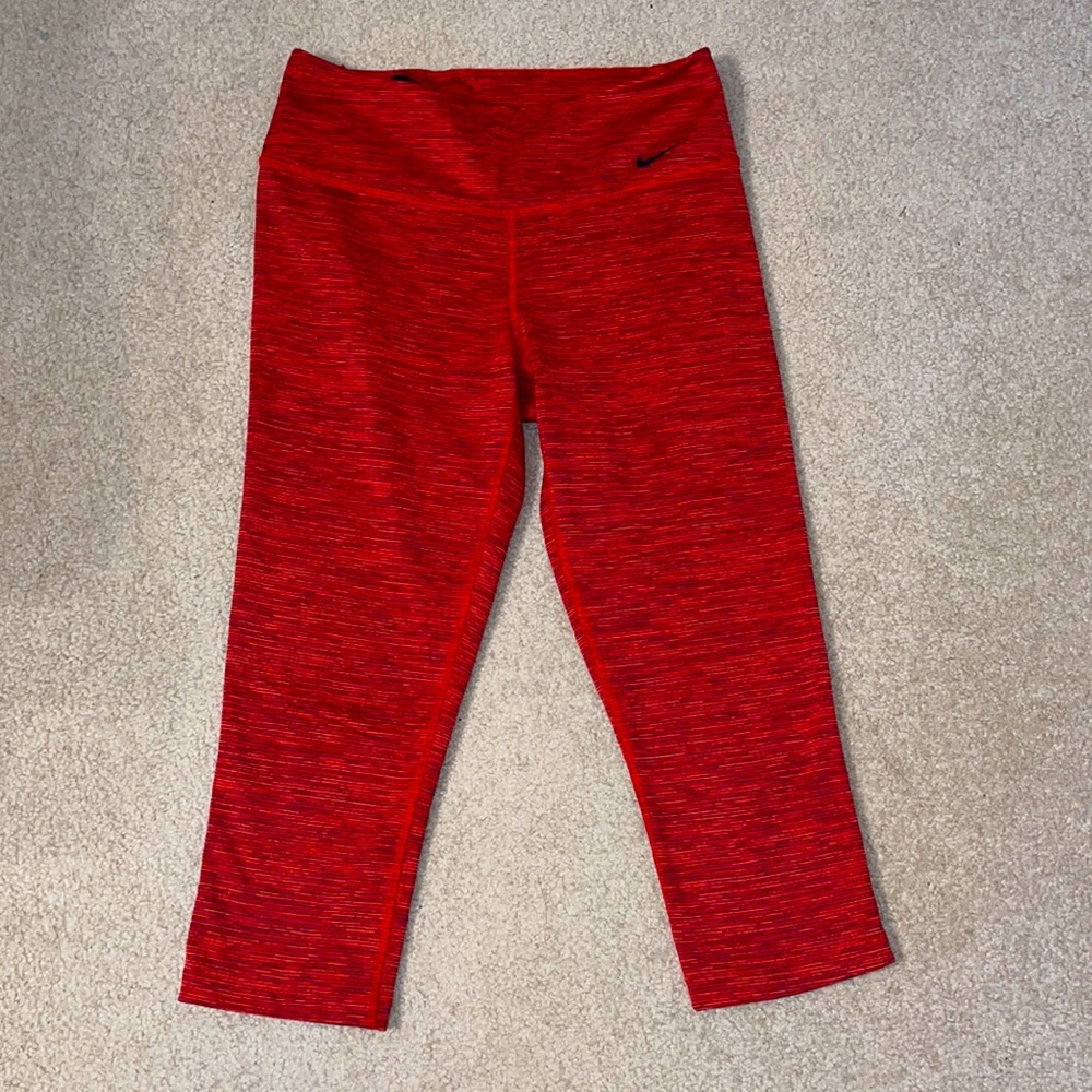 Nike Cropped Leggings